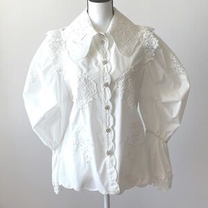 New gorgeous Italian blouse